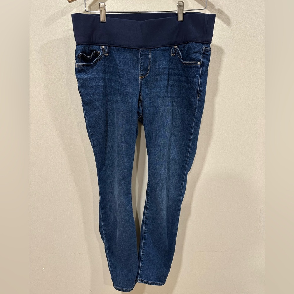 Gap Maternity 30R skinny jeans